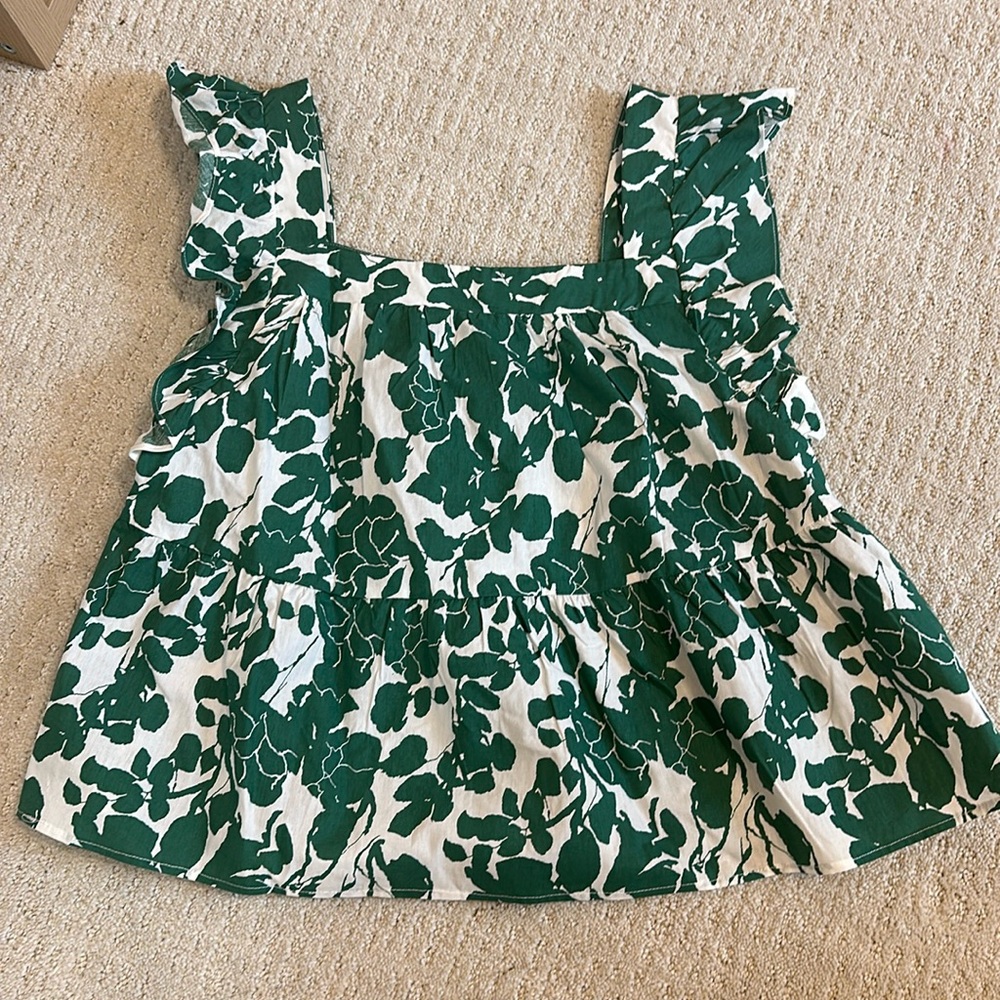 Green floral top